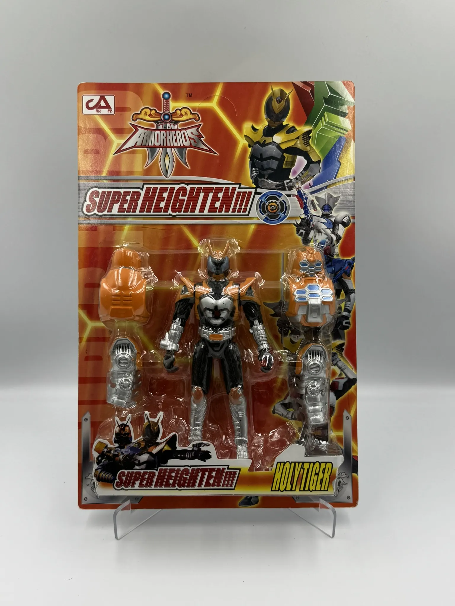 Figura Kamen Rider - Holy Tiger (Bootleg) - Armadura Naranja/Plateada - Empaque Naranjo