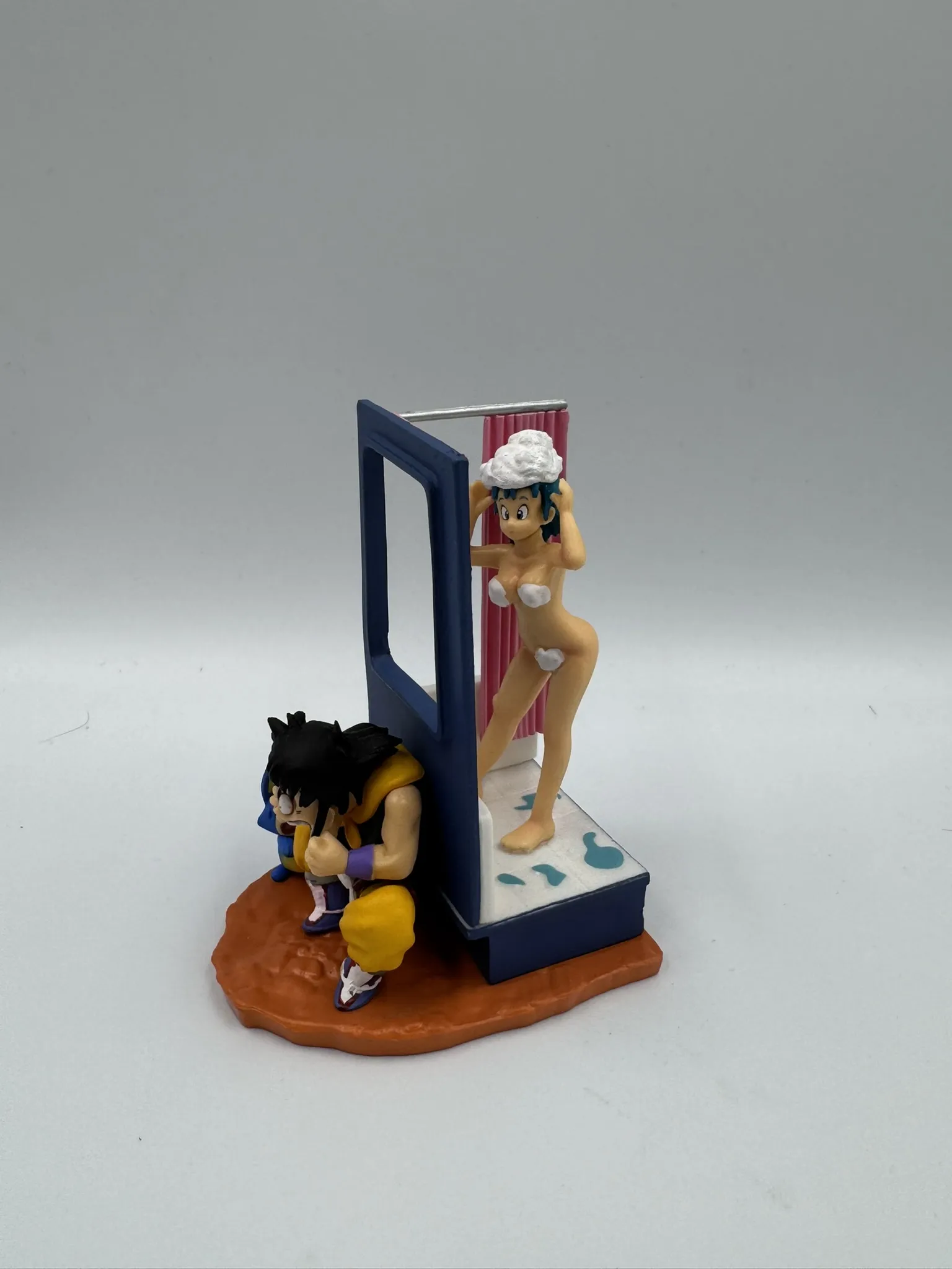 Figura Dragon Ball Yamcha - Bulma banandose