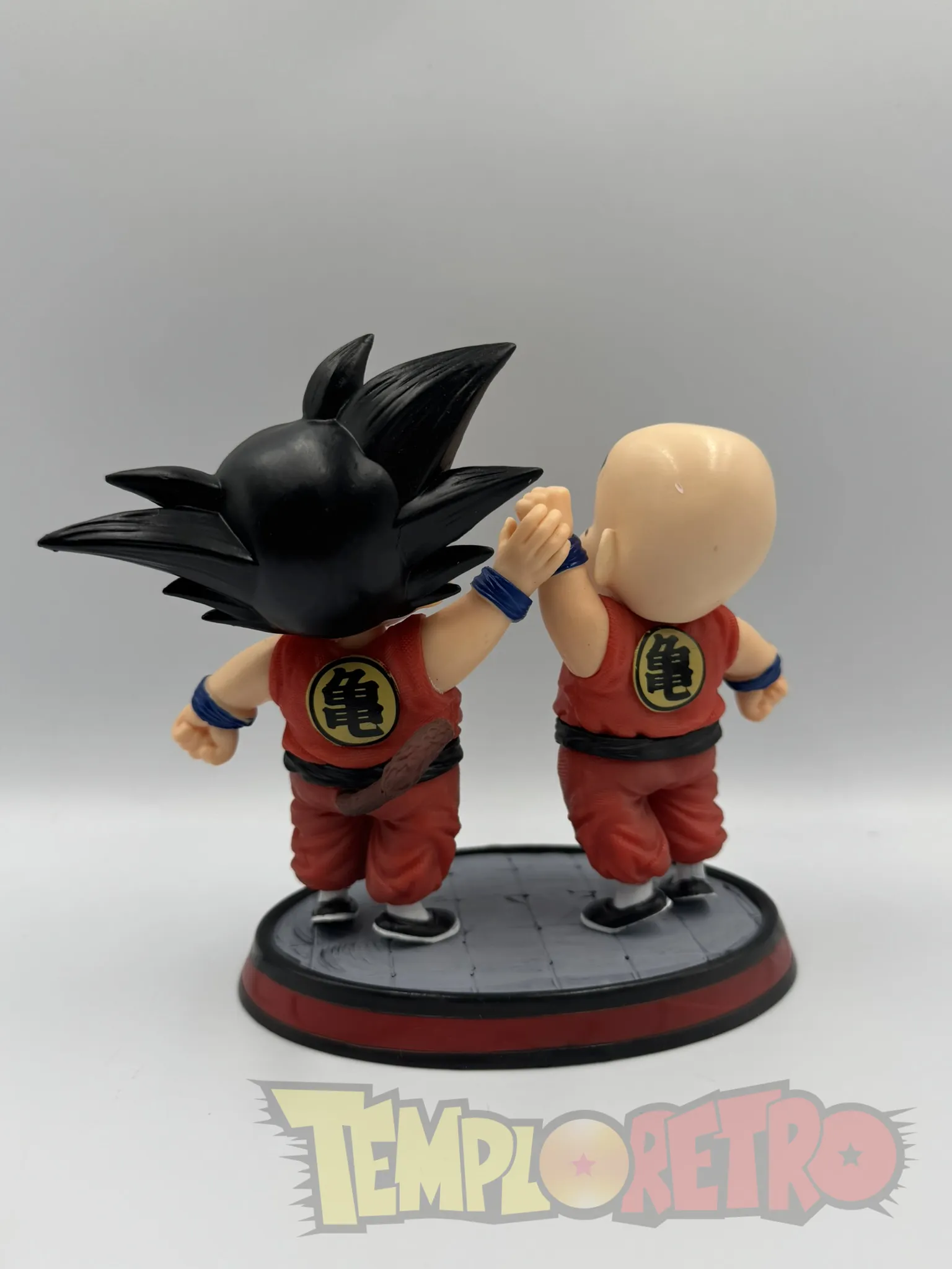 Figura Goku y Krilin con Base