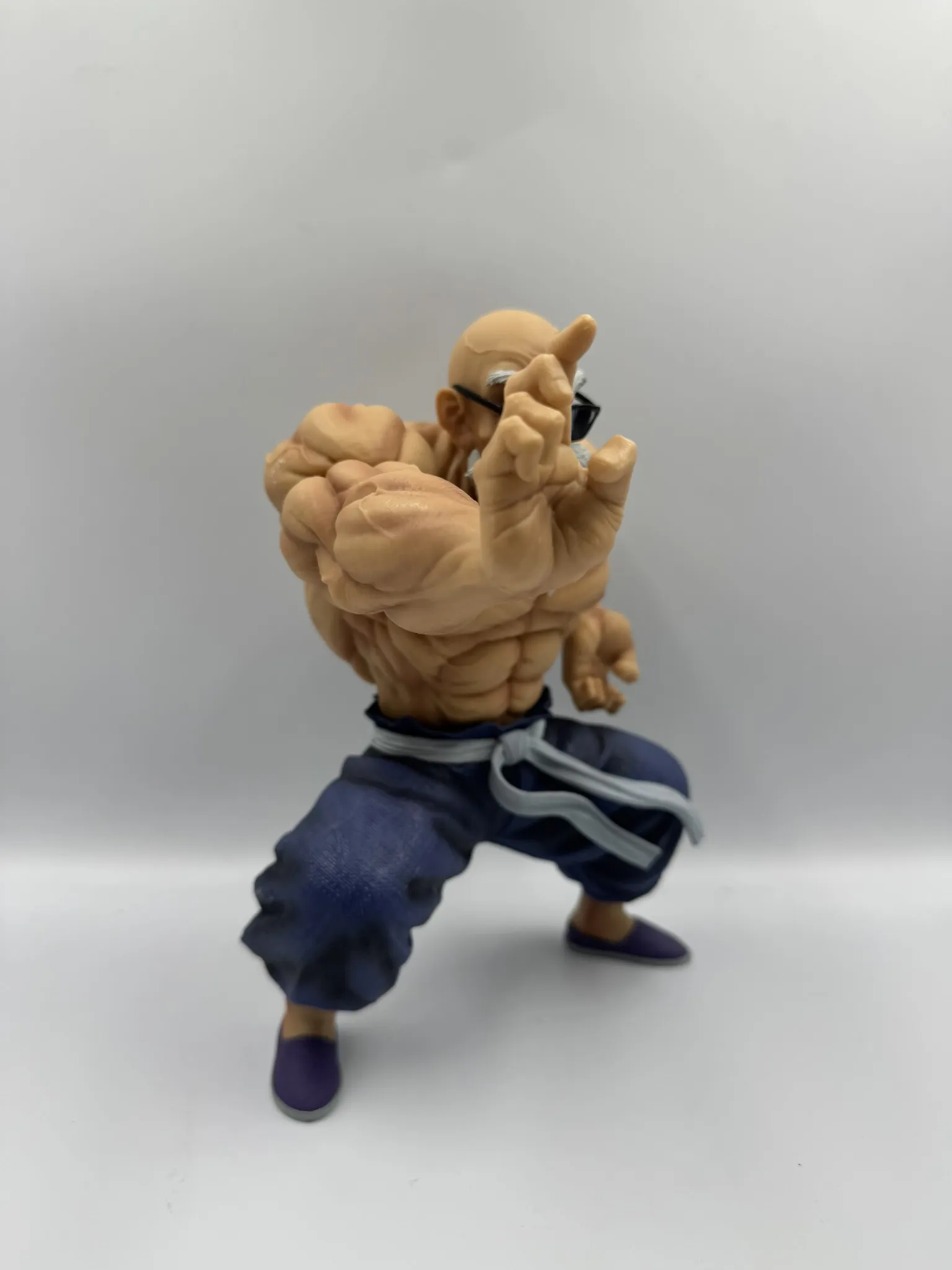 Figura Maestro Roshi Musculoso