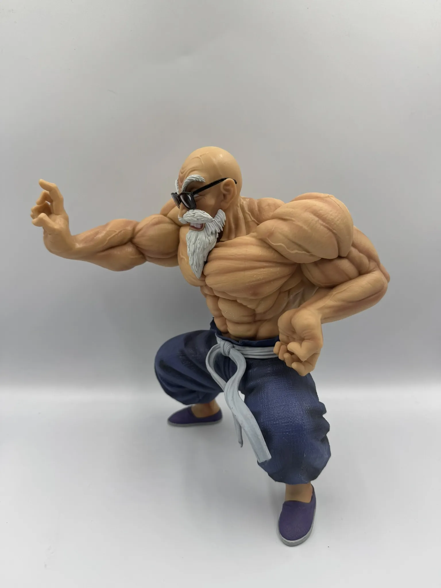Figura Maestro Roshi Musculoso