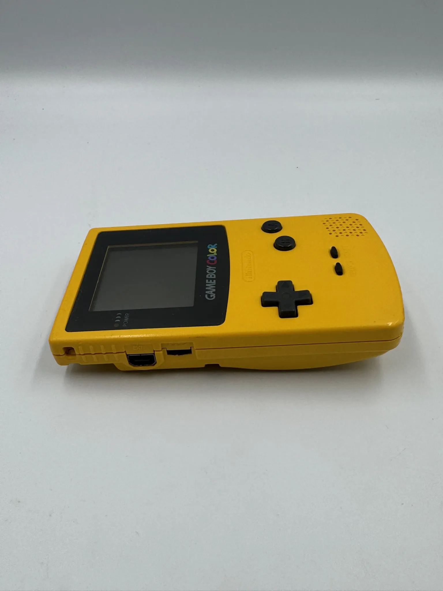 Game Boy Color (Amarilla)