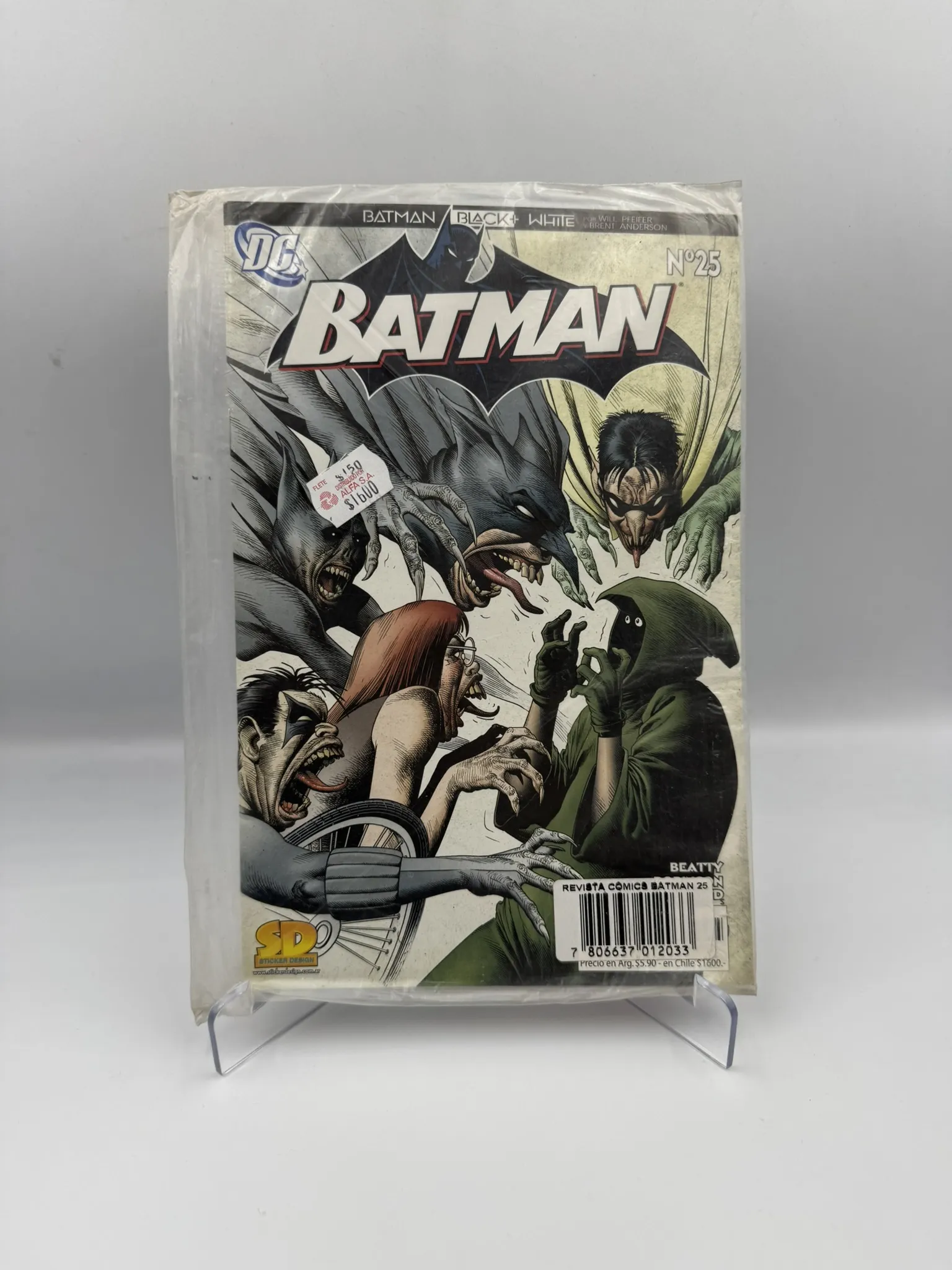Cómic Batman 25 – Black & White