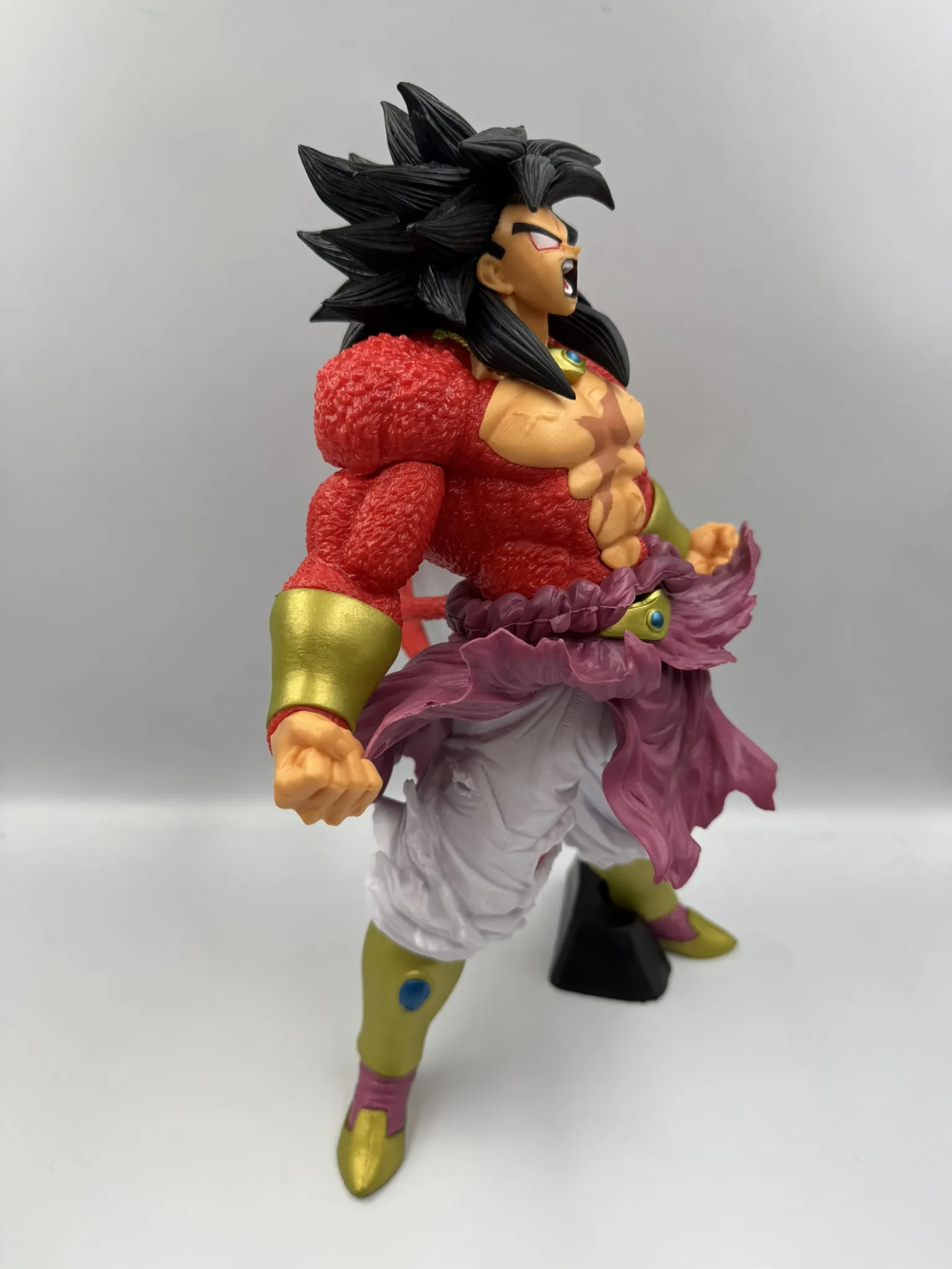 Figura  Broly SSJ 4