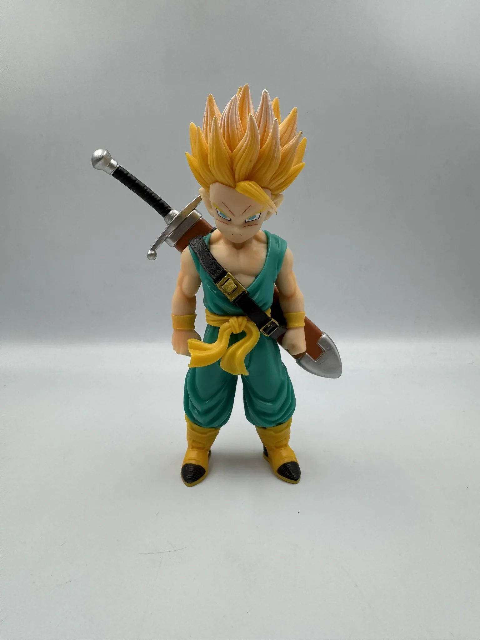 Figura Trunks SSJ